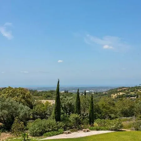 Sleeps 11 Pool Air Con Wifi Willa