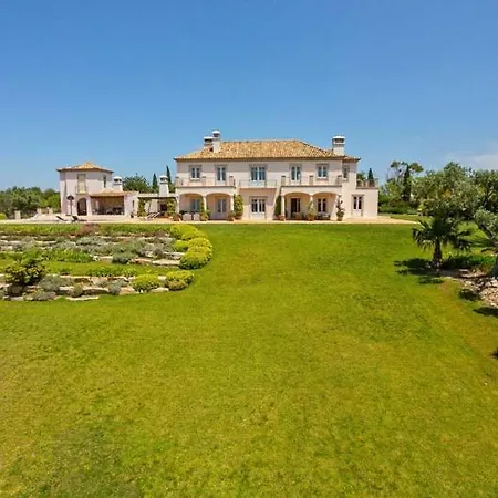 Sleeps 11 Pool Air Con Wifi * Agostos