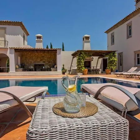 Sleeps 11 Pool Air Con Wifi Villa Agostos